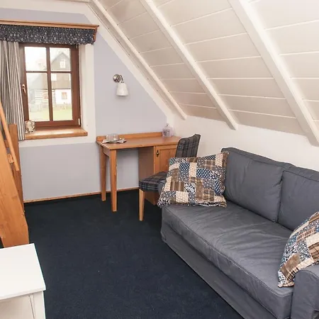 Konirna 4* Huntirov (Hradec Kralove)