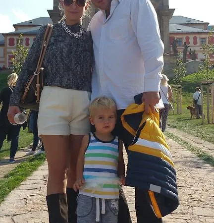 Pensjonat Konirna Huntirov (Hradec Kralove)