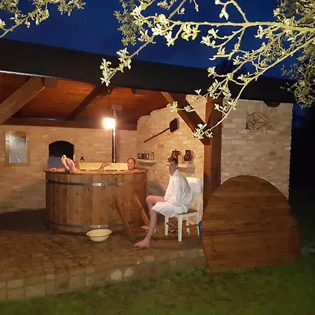 Konirna Pensjonat 4*