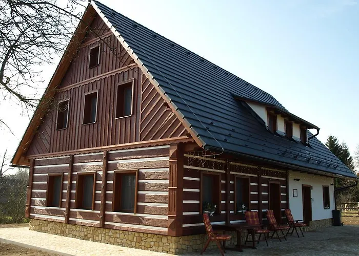 Konirna Konukevi 4*