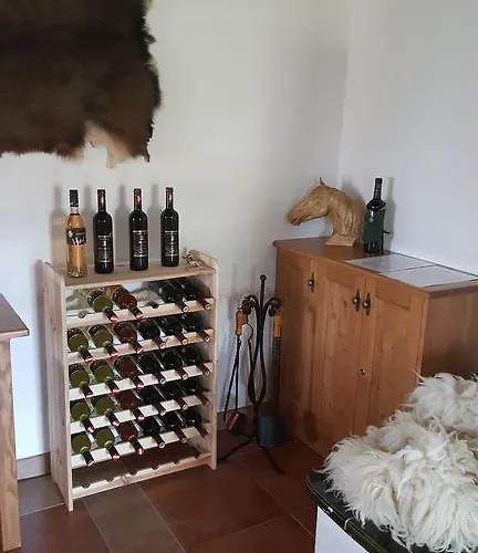 Konirna 4* Huntirov (Hradec Kralove)